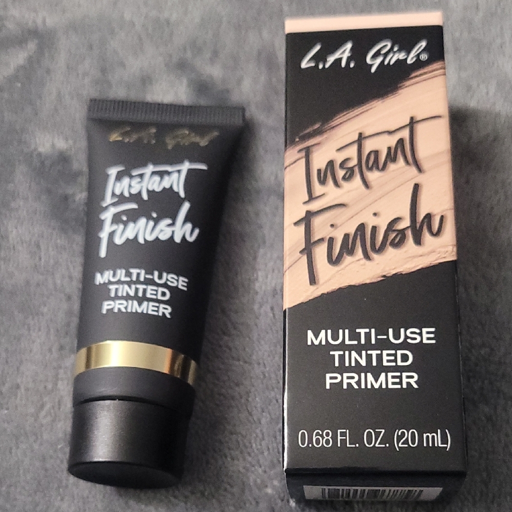 L.A. Girl Instant Finish Multi-Use Tinted Primer - Light